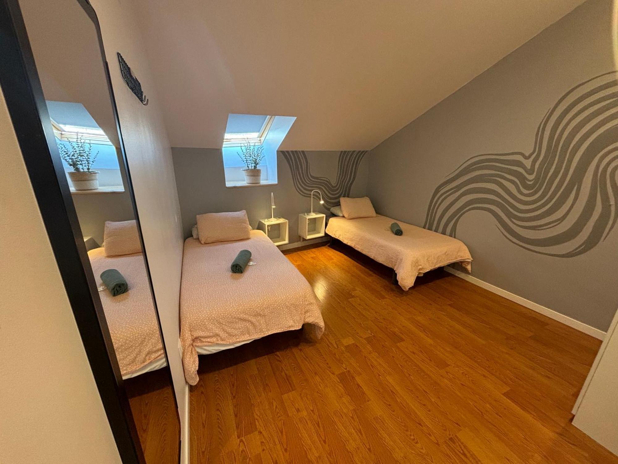Onefam Madrid Hostel — Photos 3